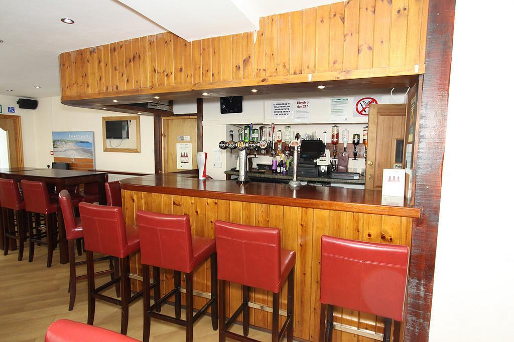 Gwesty Ty Newydd Hotell Aberdaron Exteriör bild